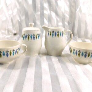 Syracuse Sugar Bowl, Creamer, and Two Teacups in Nordic # 26973